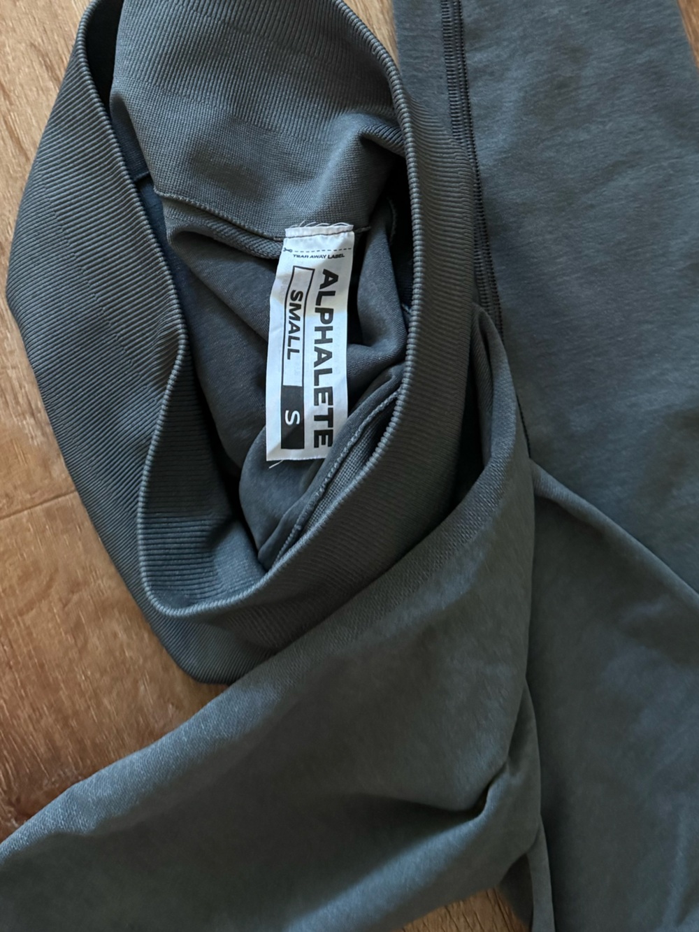 Alphalete Amplify Leggings - Picture 2 of 3